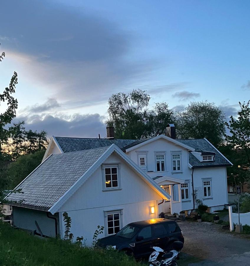 Bo I Historisk Bygning, Kort Vei Til Sentrum Trondheim Esterno foto