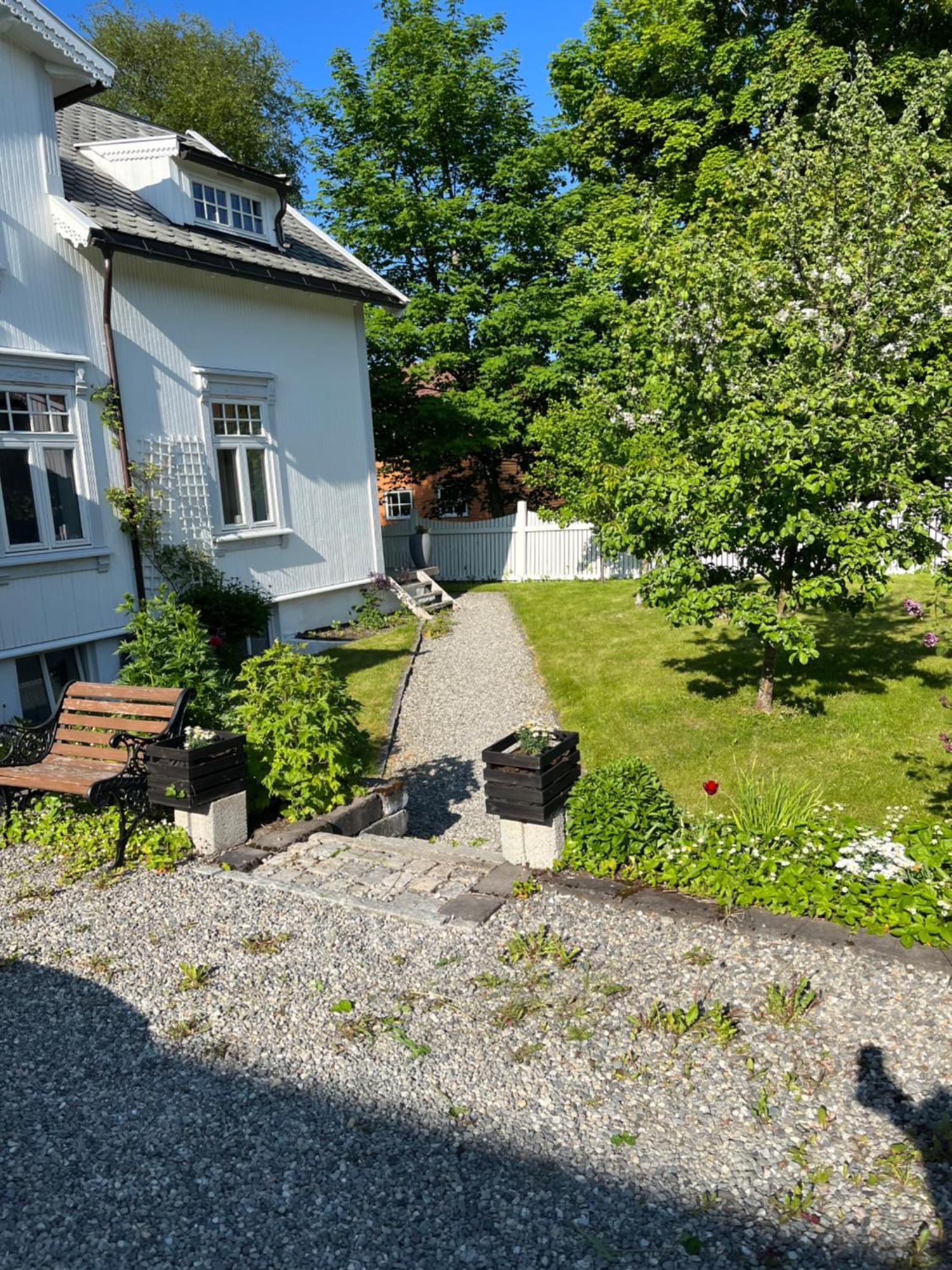 Bo I Historisk Bygning, Kort Vei Til Sentrum Trondheim Esterno foto